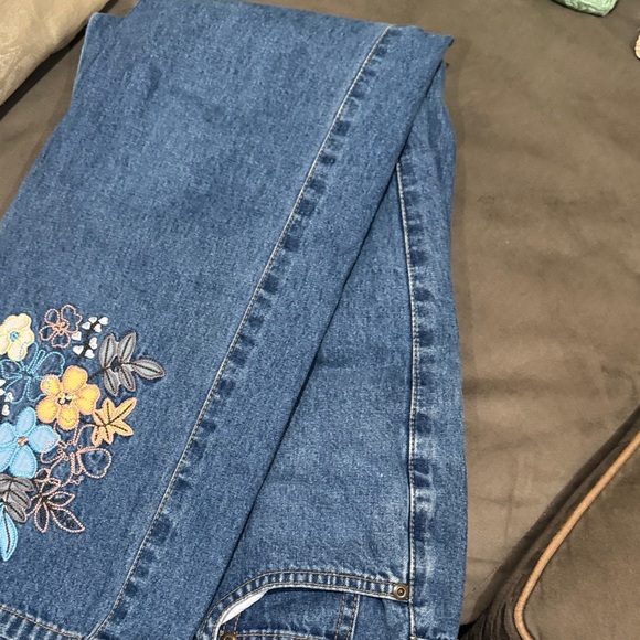 Style & Co. Denim Jeans with Colorful Floral Design - Picture 3 of 6